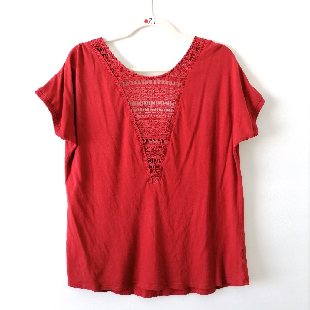 Tiny Womens Red Lace Detail V Neck Short Sleeve Regular Fit Blouse Top Size M